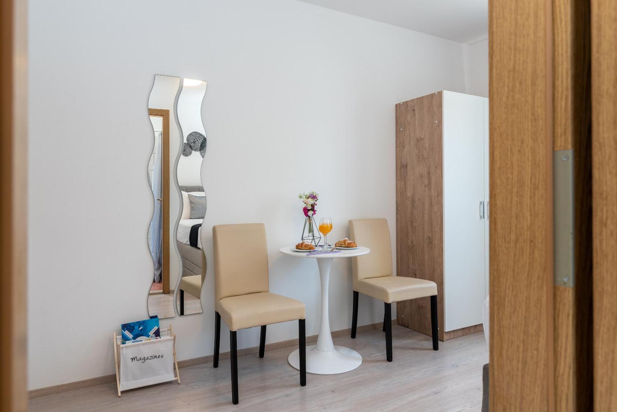 Apartments Bozan Trogir Quarto foto